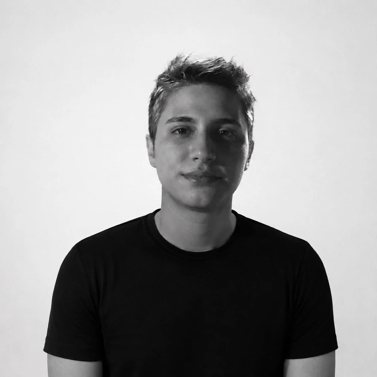 Deniz Zengin